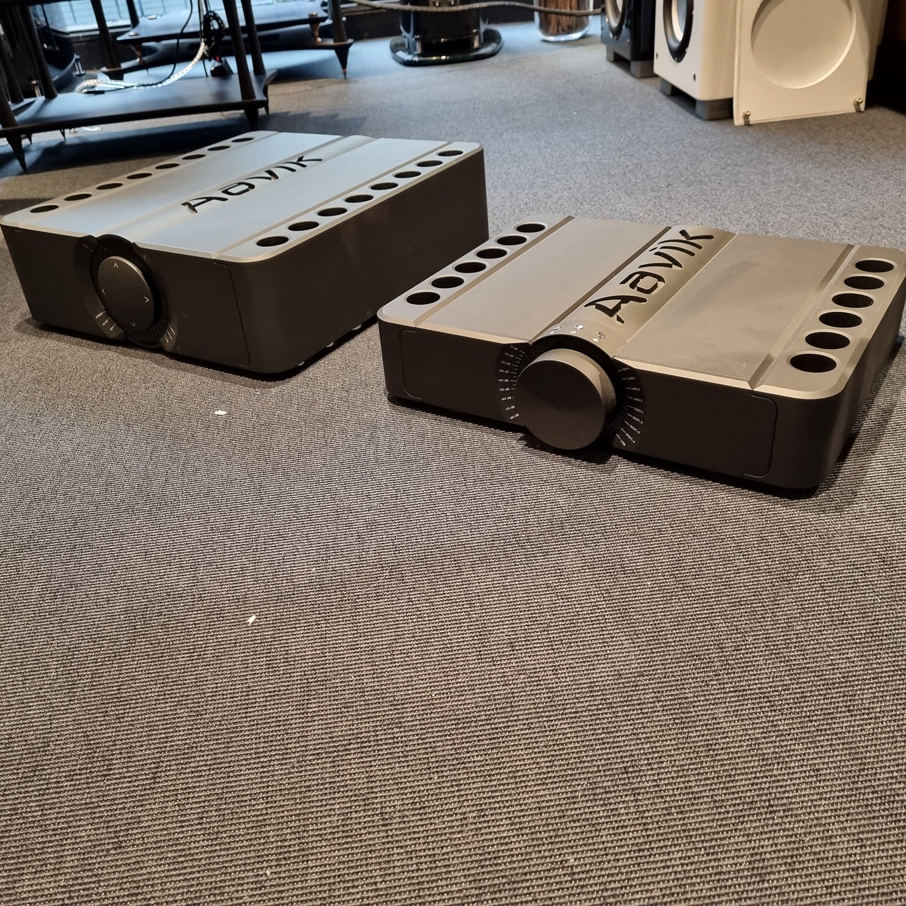Aavik P380/C380. ( P380 inkl Phono stage)