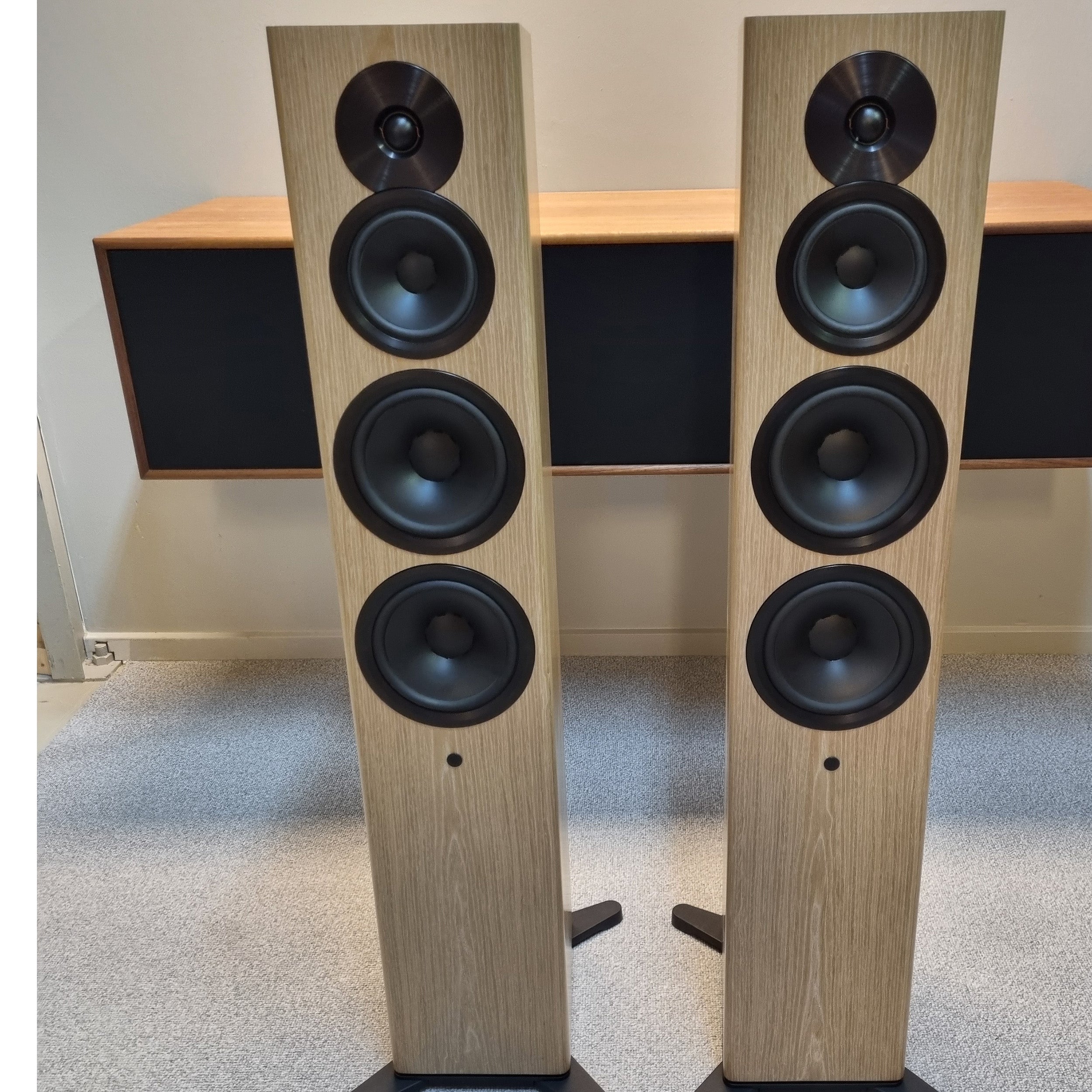 Dynaudio Focus 50