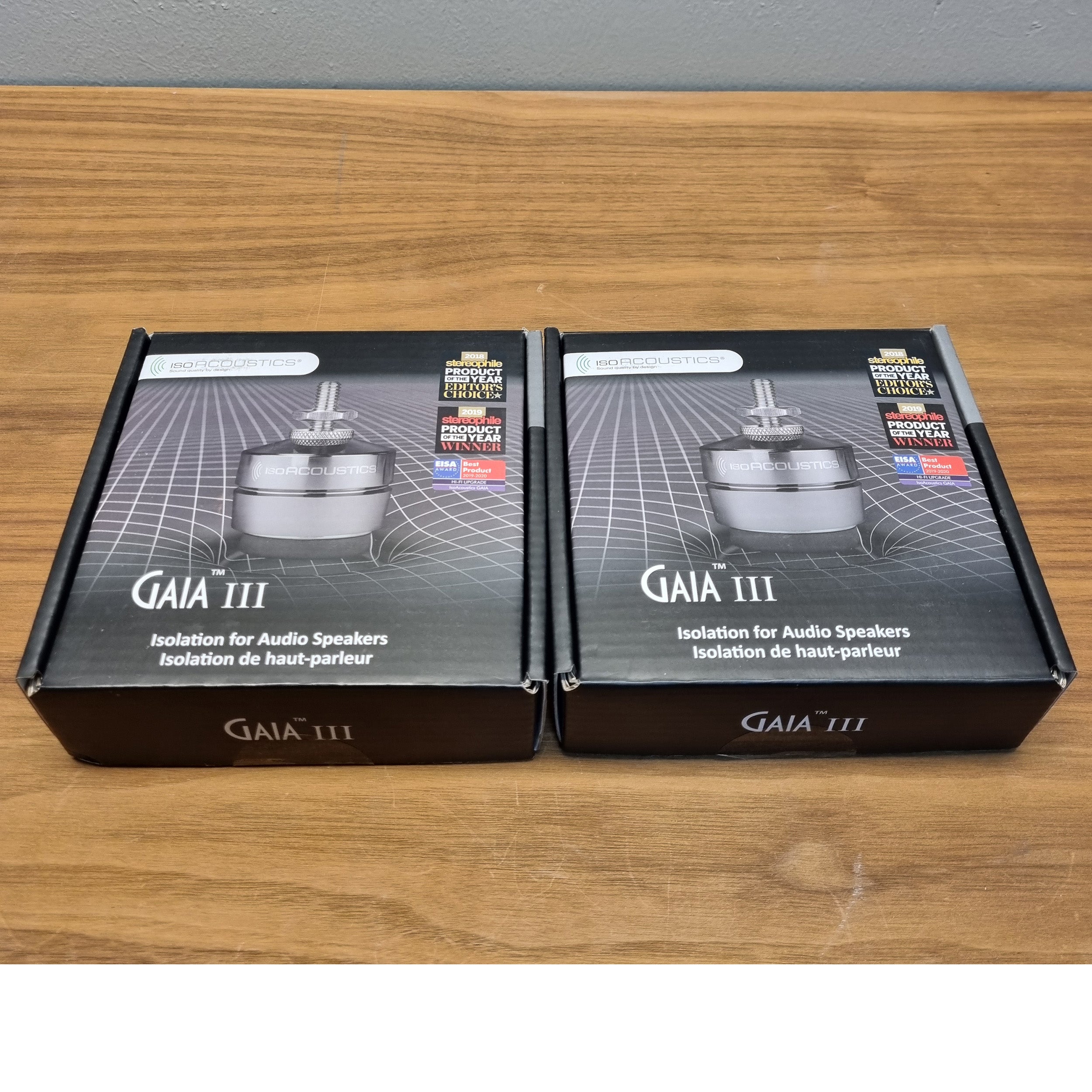 Isoacoustics Gaia III