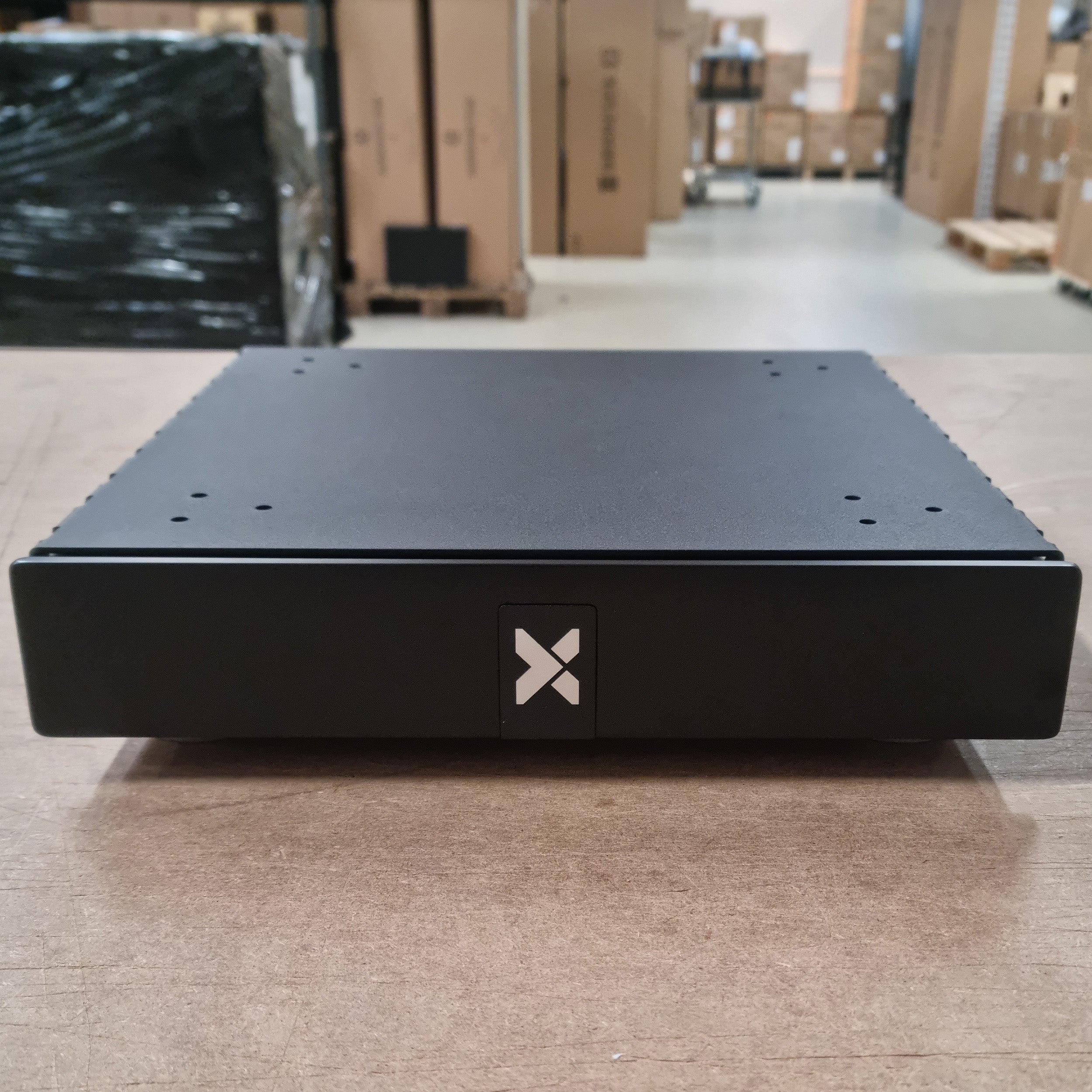 Axxess Power Distributor SE (LYD+)